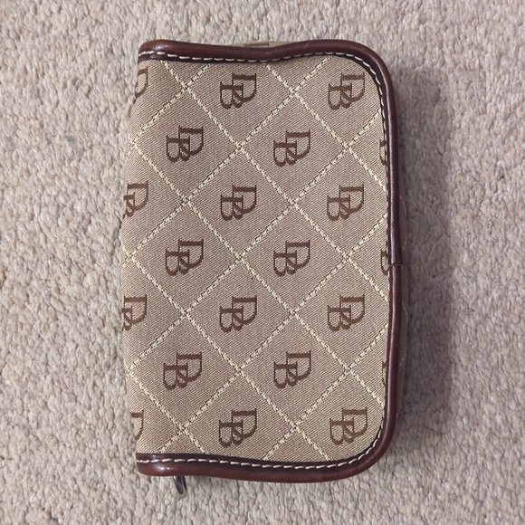 Dooney & Bourke Wallet/Pouch - Picture 3 of 6
